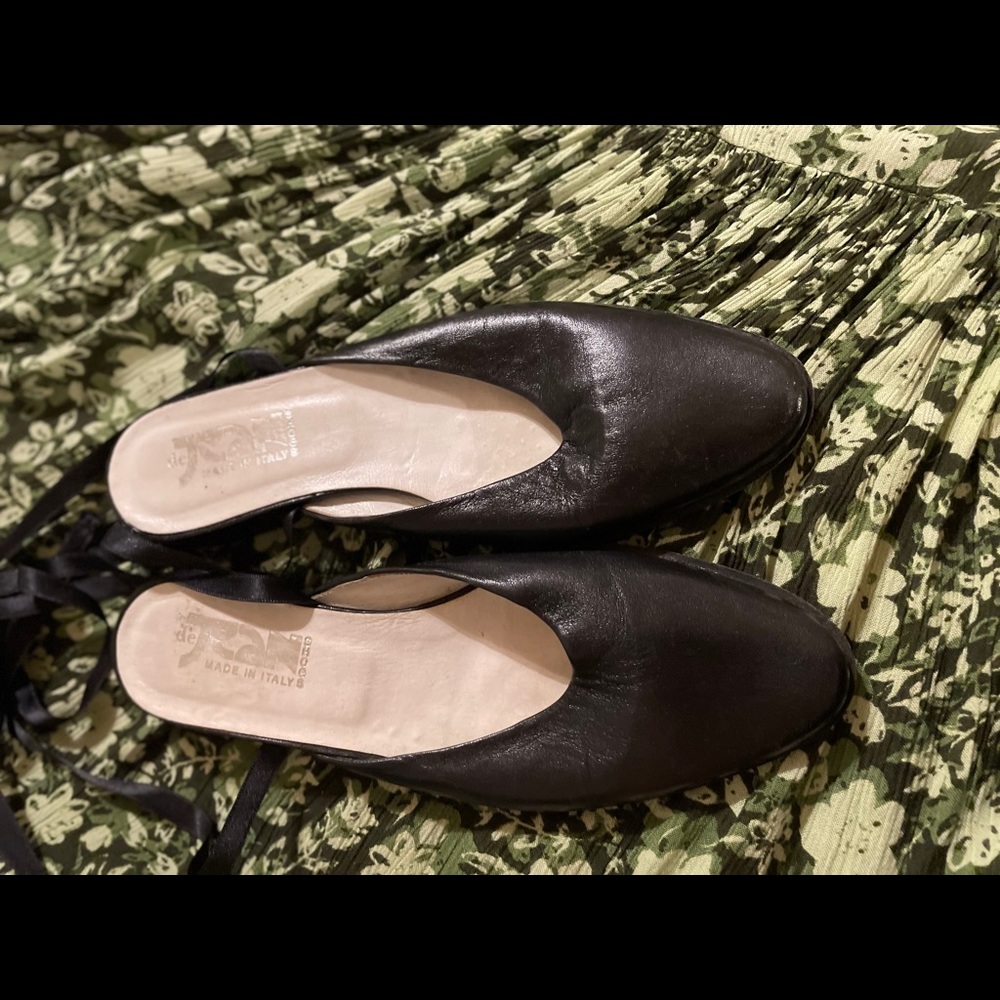 ✅Vintage Black Italian Leather /slides
